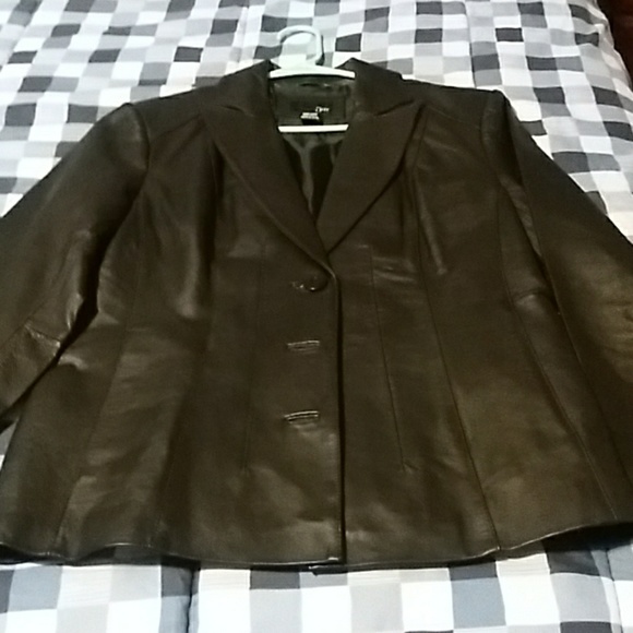 Jacket - Picture 2 of 3